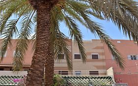 Ideal For Families I Entire Comfy Appartment I Fibre Internet Up To 100 Mbps I Palms Residence